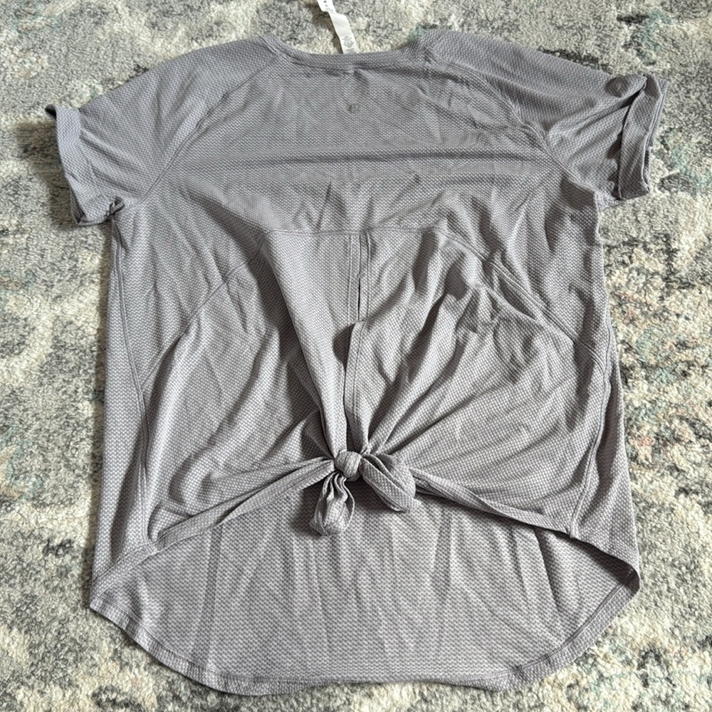 Lululemon Tie Back Tee - Picture 6 of 9